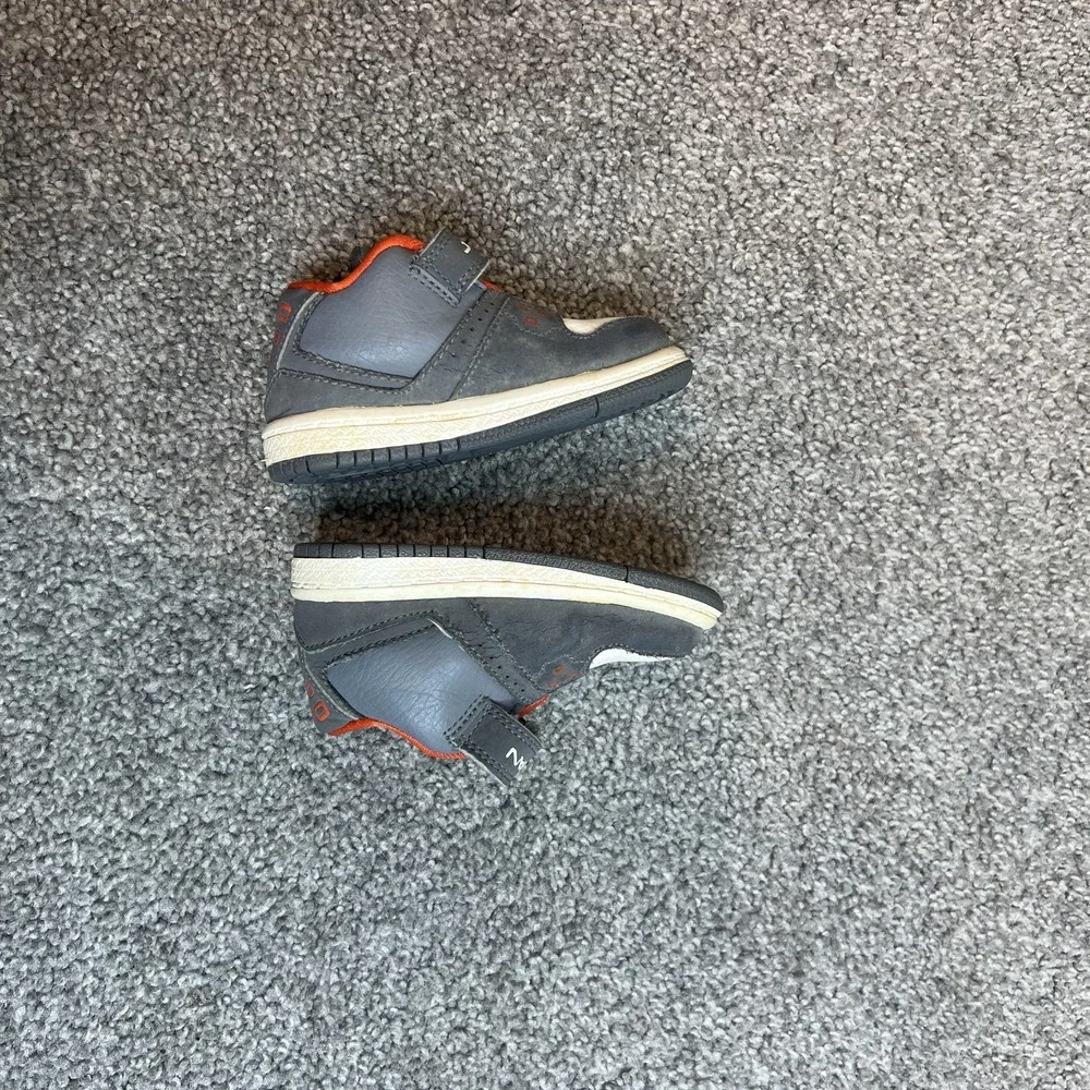Jordan Shoes Kids Size 4C Gray White orange hookLoop Strap Nike Toddler Sneakers